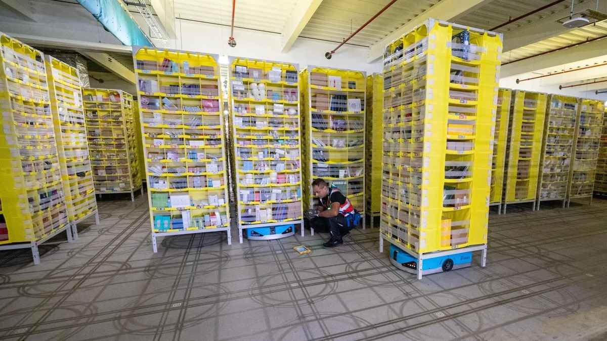 Amazon se lance dans le commerce physique : un défi colossal pour walmart