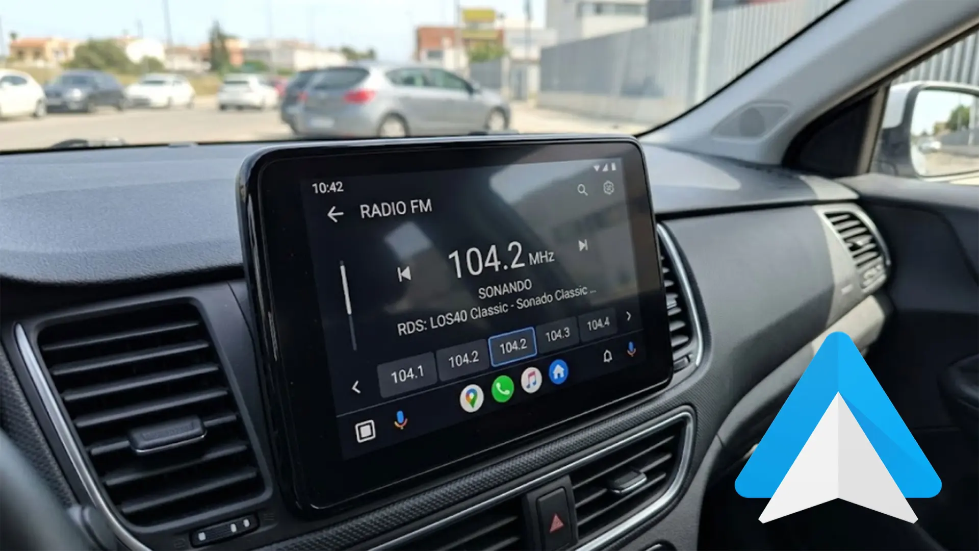 Android auto : google veut intégrer la radio directement dans l'application