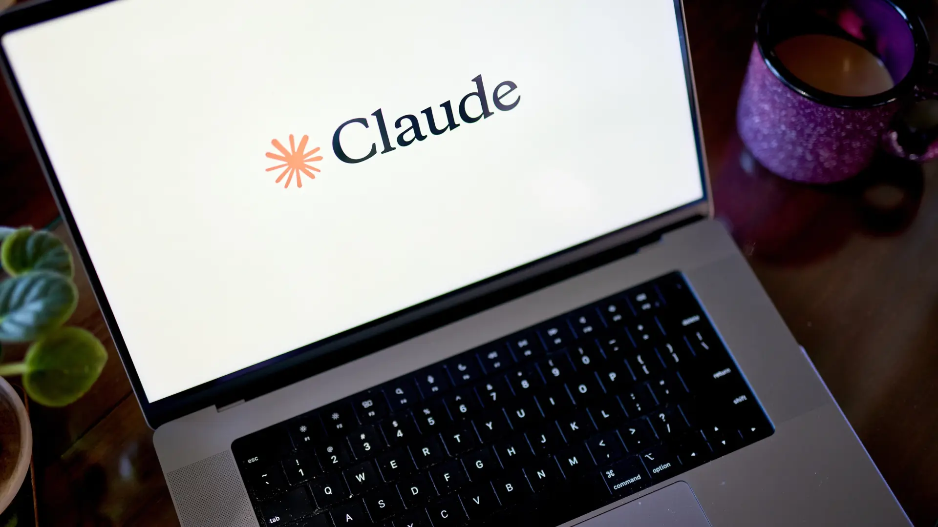 Anthropic déchaîne claude sur word : un assistant ia révolutionne l'écriture