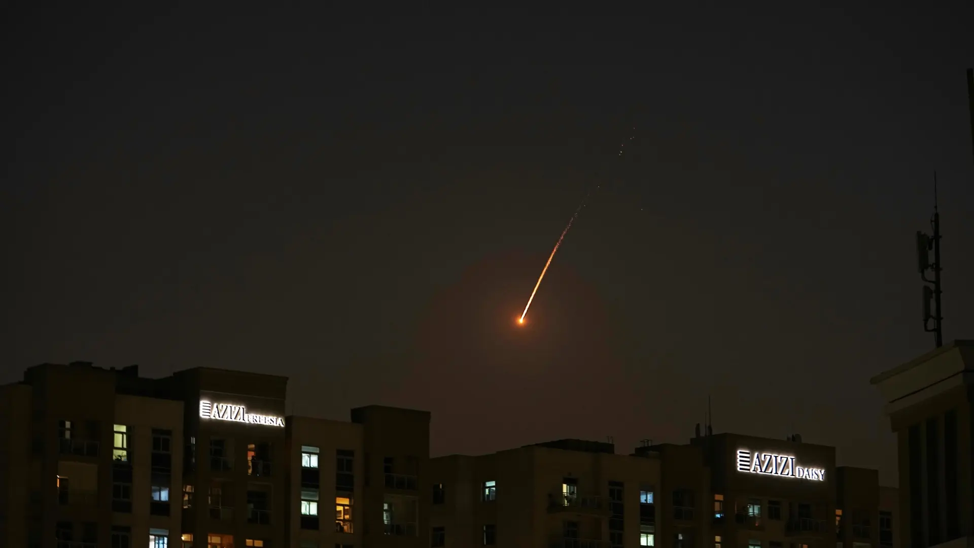 Attaque à dubaï : des blessés, des drones, et l'écho de la guerre en moyen-orient