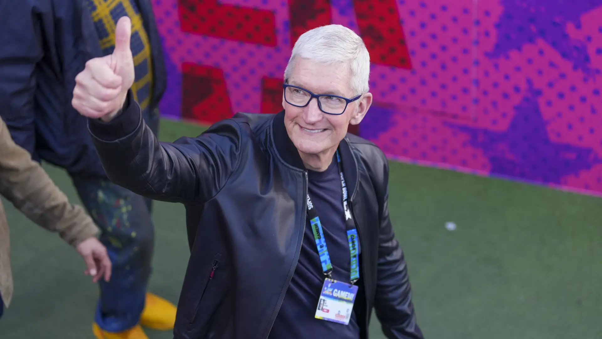 Cook quitte apple : ternus prends les rênes, l'ia au centre des enjeux