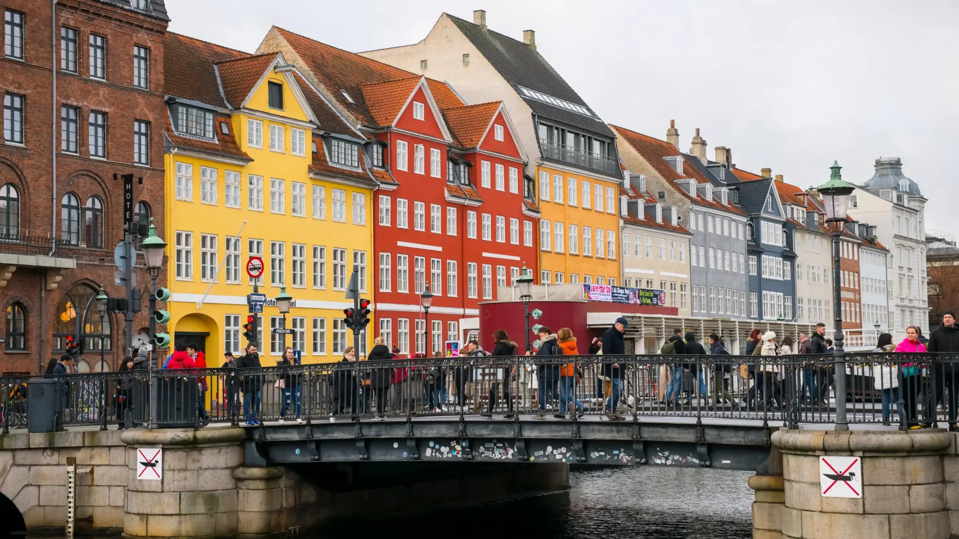 Danemark : le travail réduit, les salaires explosent – une révolution inattendue ?