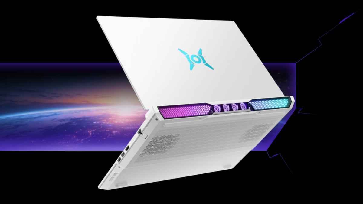 Deux portables de jeu face à face : honor win h9 et win h7