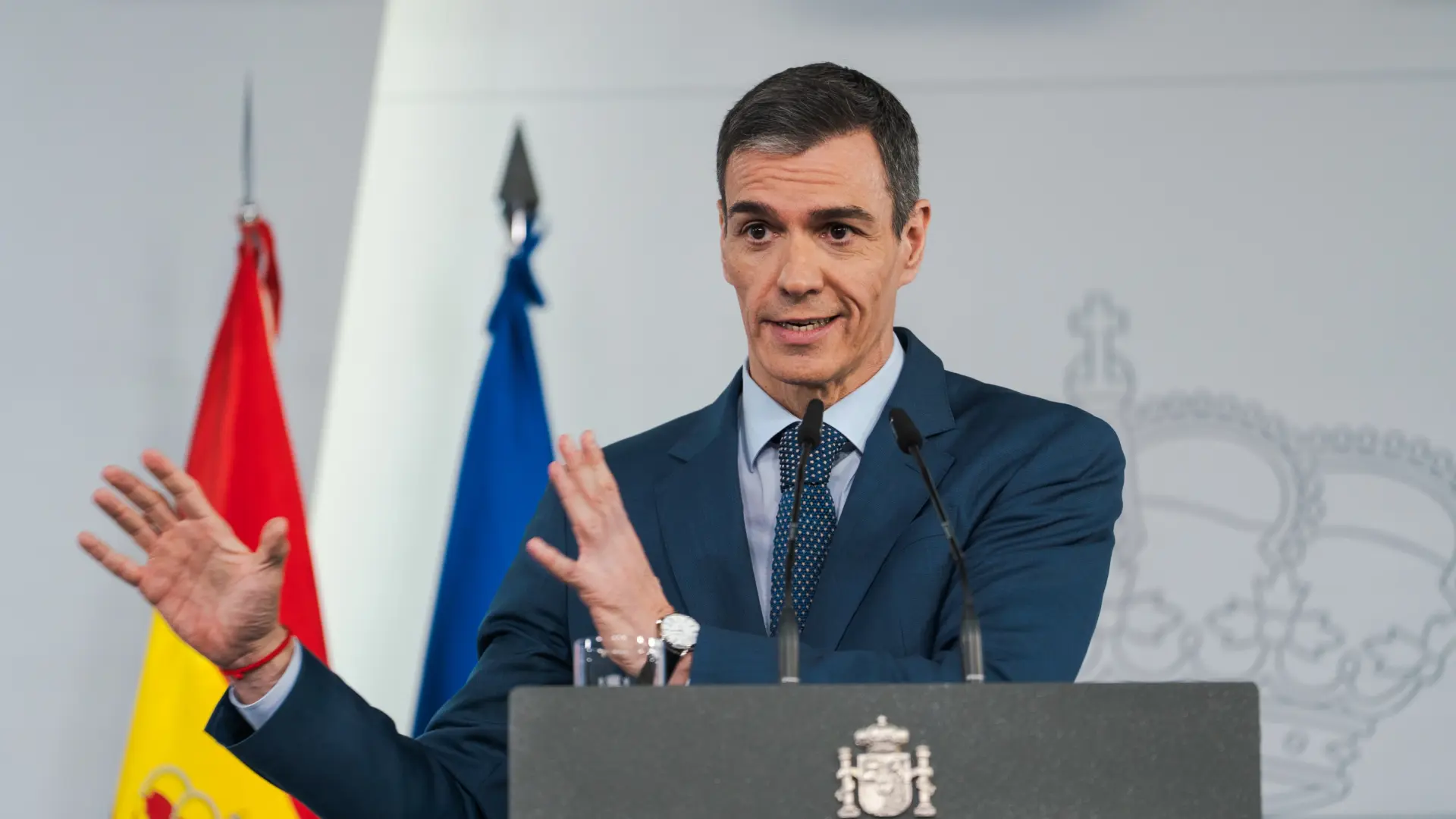 Jubilation partielle : le gouvernement espagnol ouvre une nouvelle voie pour les fonctionnaires