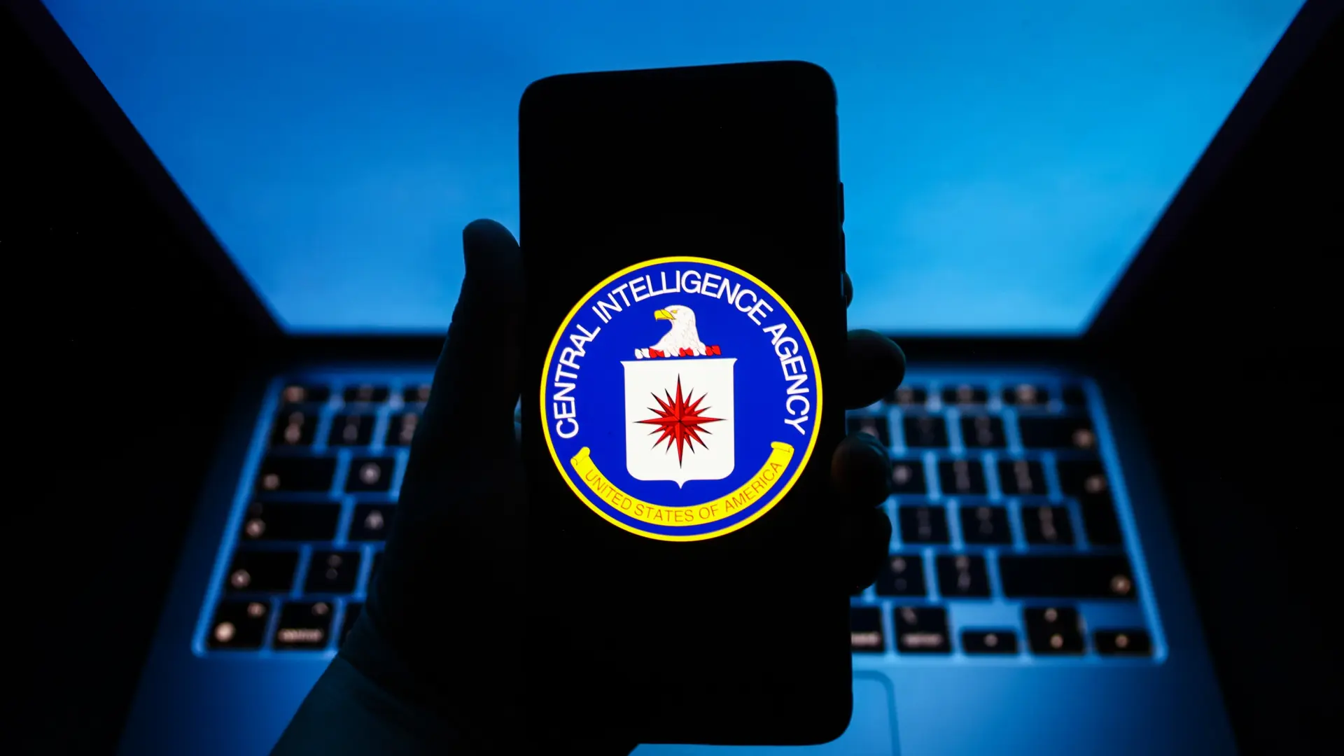 La cia lance son premier rapport d'intelligence entièrement généré par l'ia sans intervention humaine