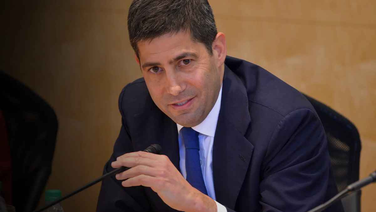 La multinationale espagnole puig brands aux prises avec son rival estée lauder