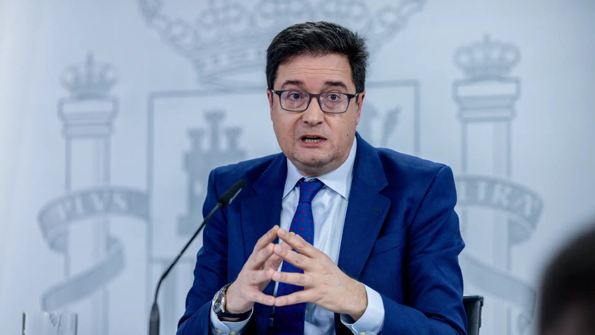 Le gouvernement espère adopter la journée de 35 heures dans l'administration avant fin mars