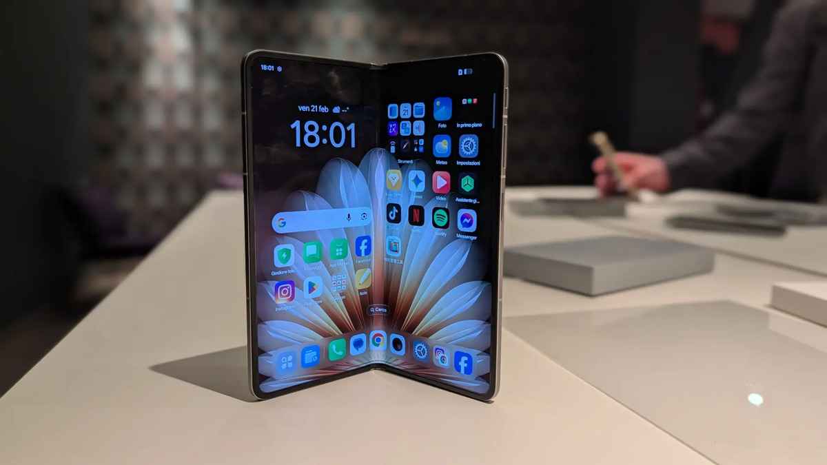 Le nouveau find n6 d'oppo, le premier pliable sans arrêt