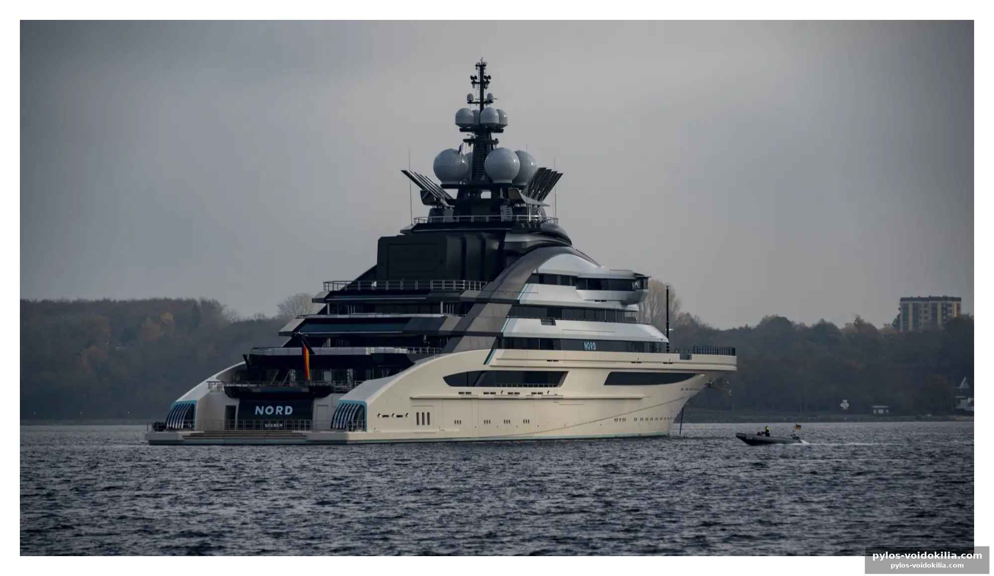 Un passage inhabituel pour un yacht privé