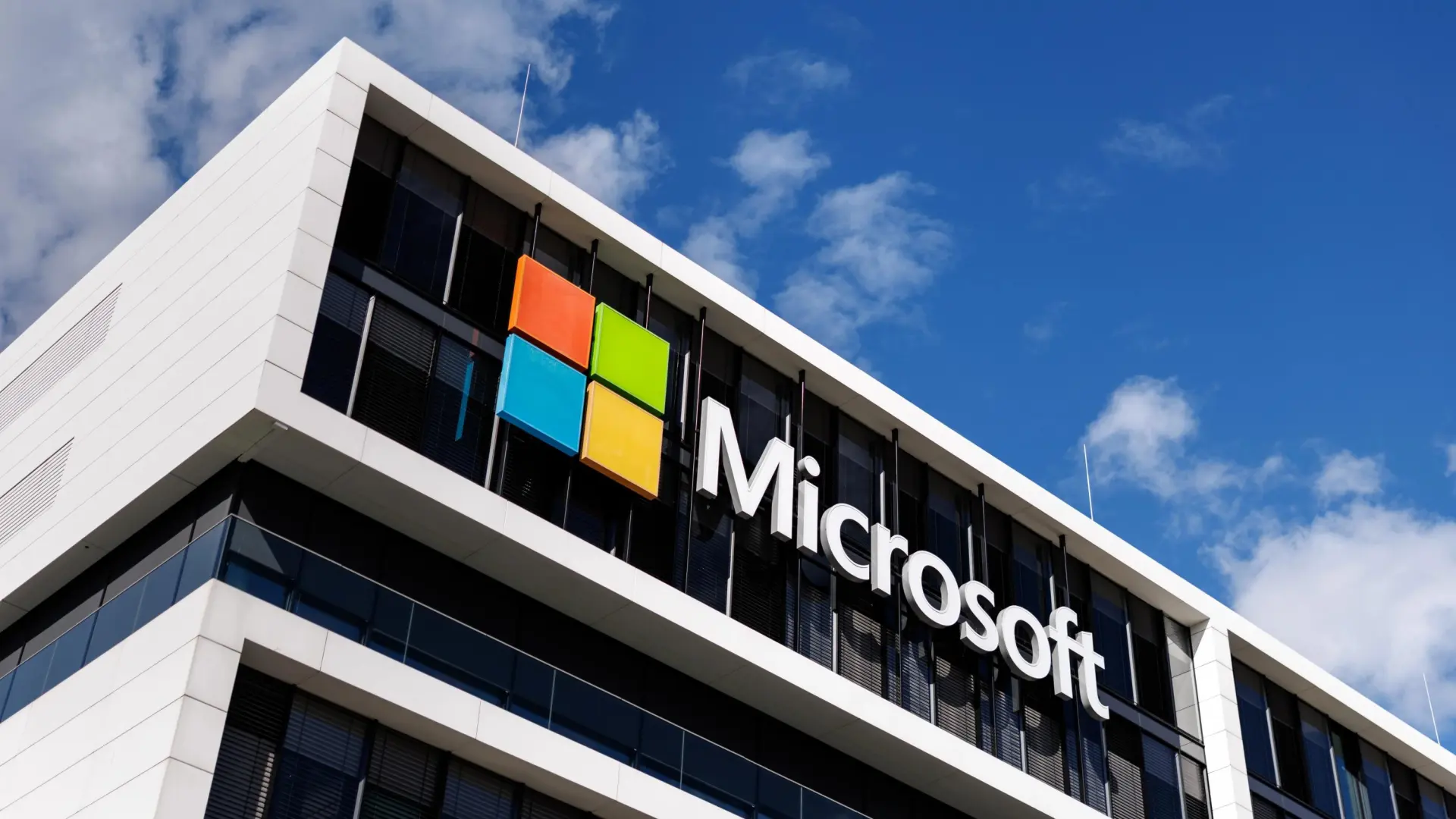 Meta et microsoft : la guerre des comptes déjà bien lancée