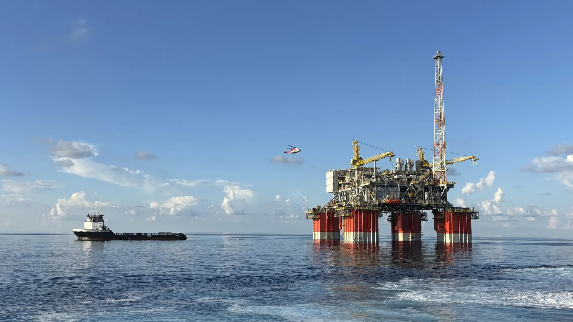 Ormuz: trump bloque le détroit, le pétrole s'emballe