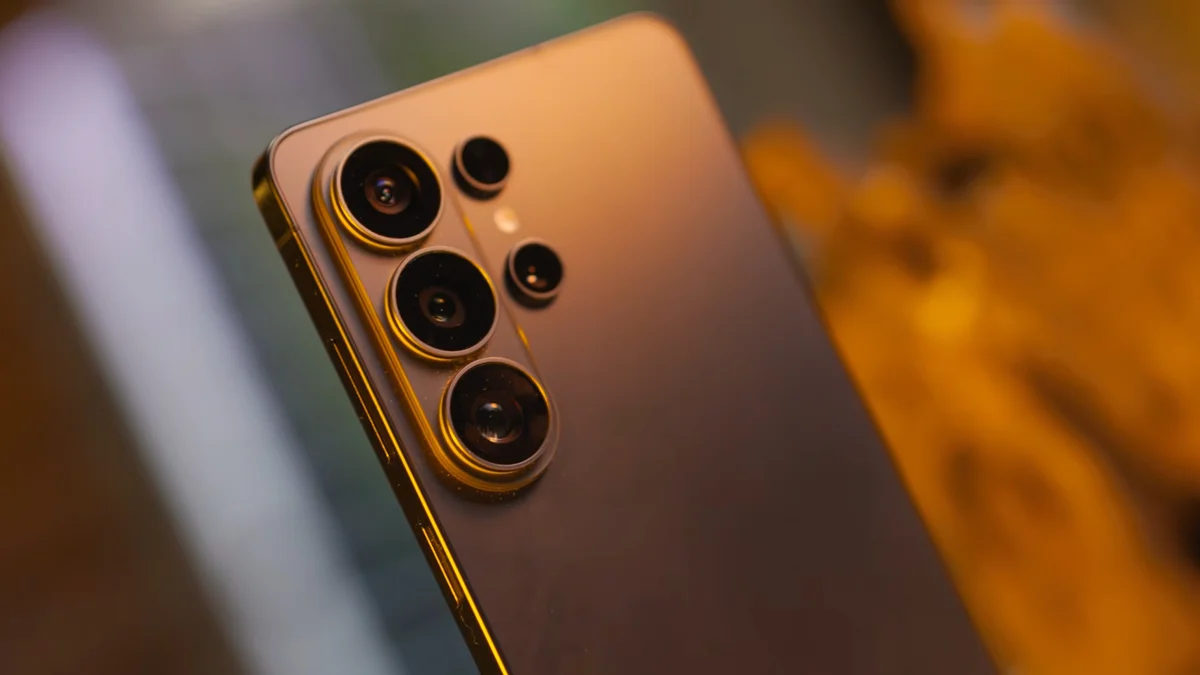 Samsung galaxy s26 ultra : entre promesses et réserves, premier regard