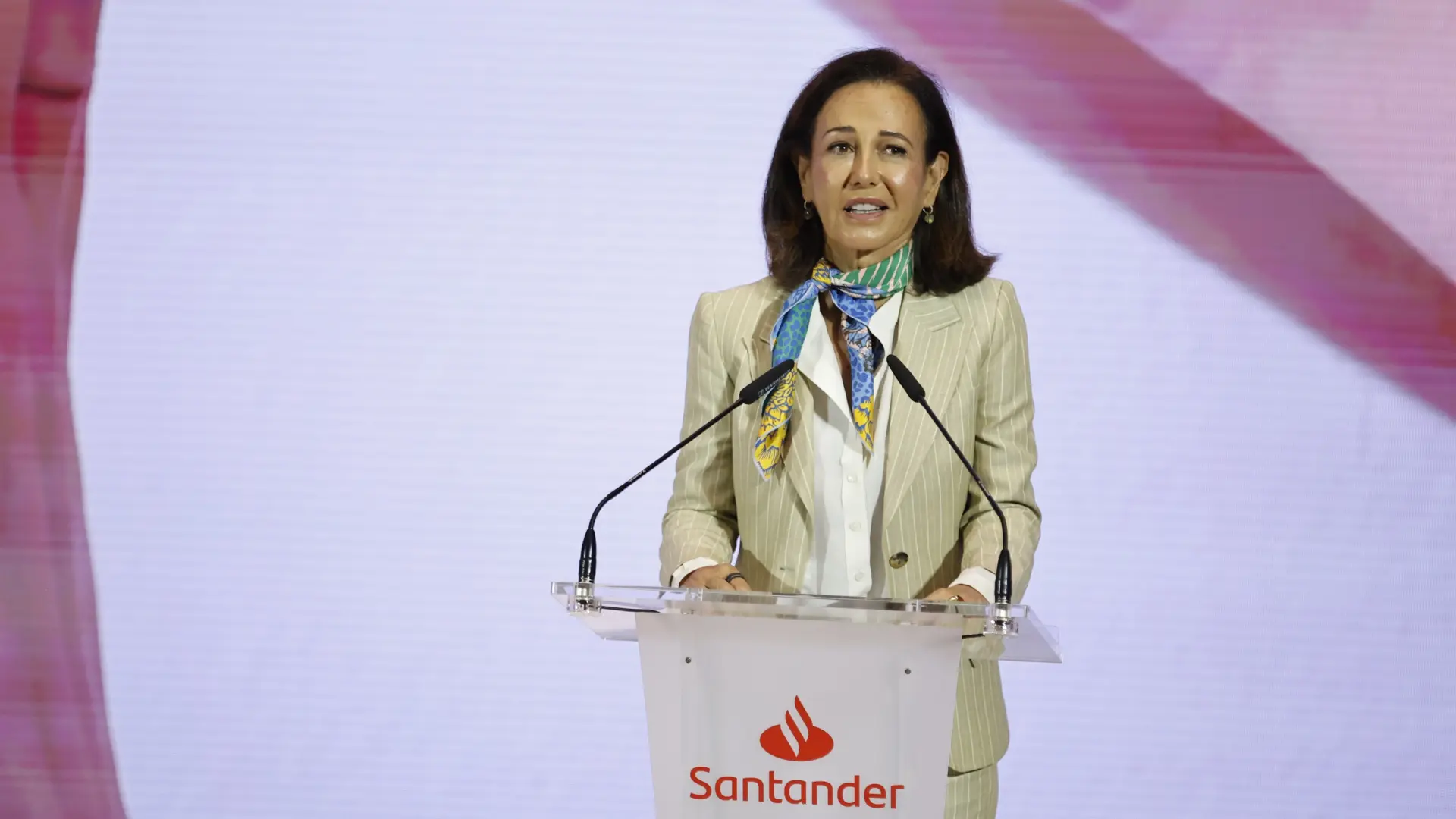 Santander : botín tente le coup face aux menaces de trump