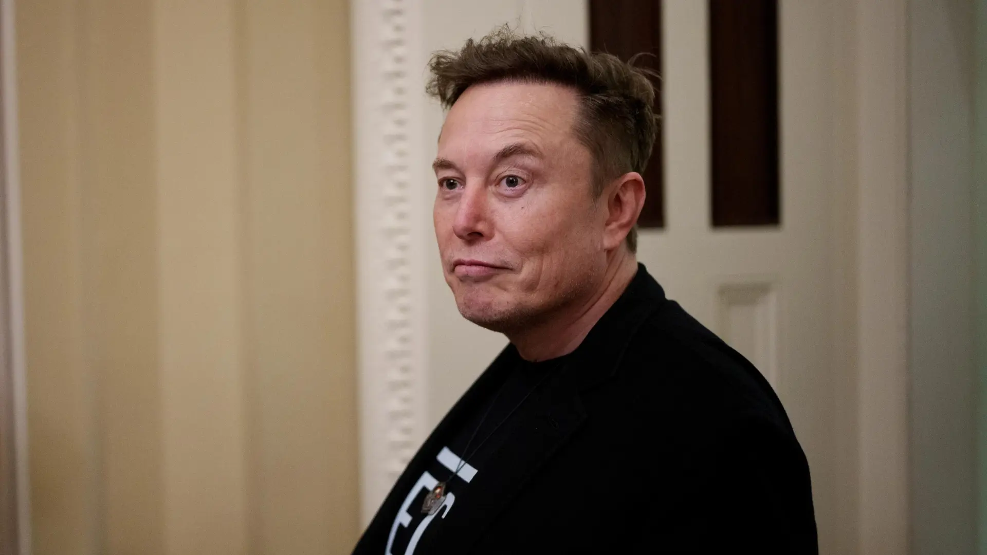 Tesla : elon musk jure-t-il que les robots remplaceront les employés ?
