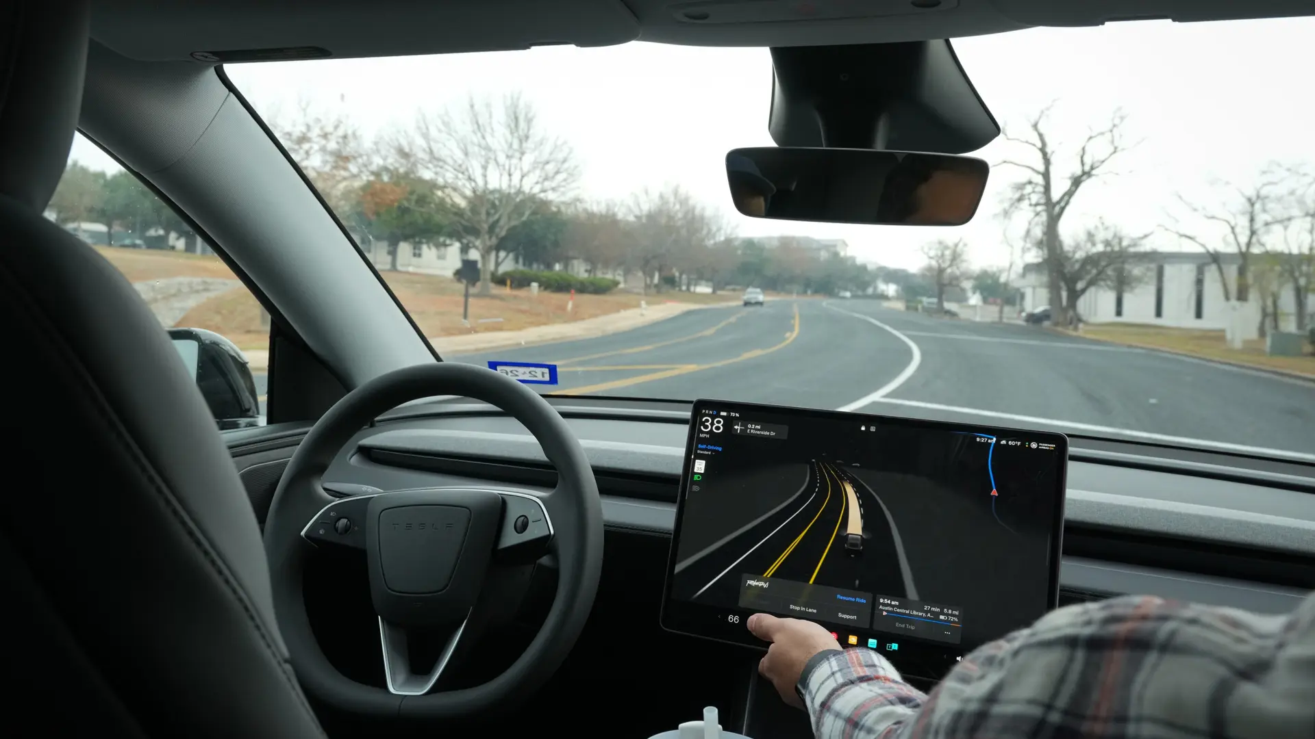 Tesla : le fsd enfin en route en europe, mais la bataille ne fait que commencer