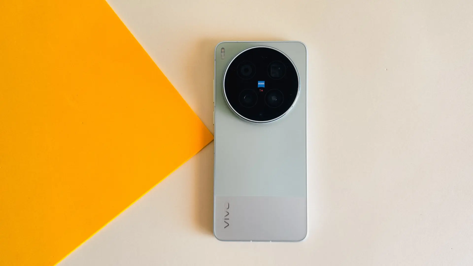 Vivo x300 ultra : une caméra intégrée, un luxe démesuré ?